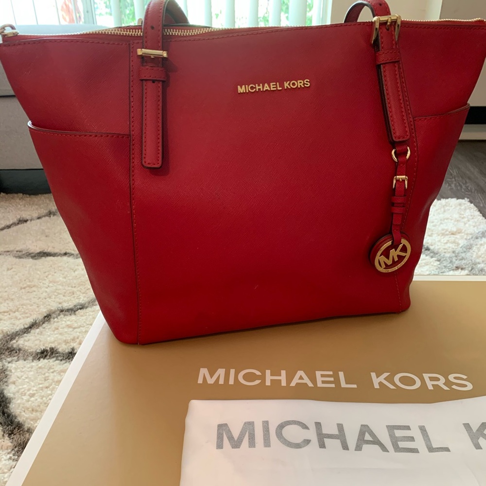 *Flash sale* Michael Kors Jet Set Tote